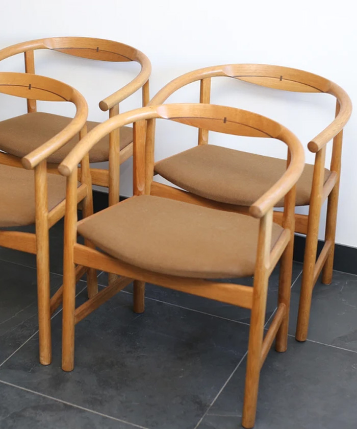 PP Dining Chairs In Oak By Hans J. Wegner - Hunt Vintage