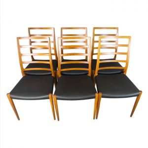 SET OF 6 MODEL 82 TEAK LADDER BACK DINING CHAIRS BY NIELS O. MOLLER
