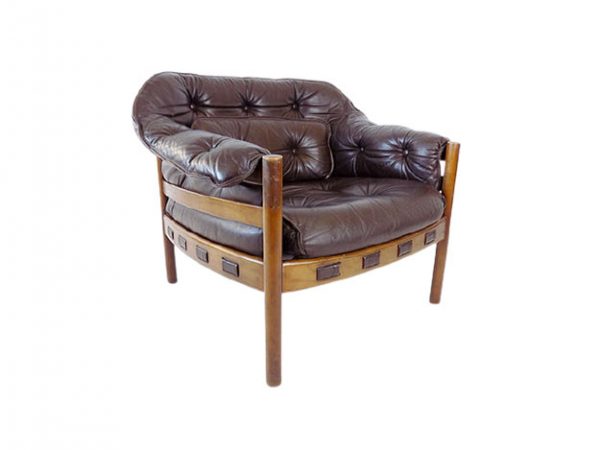 Coja leather lounge chair by Sven Ellekaer
