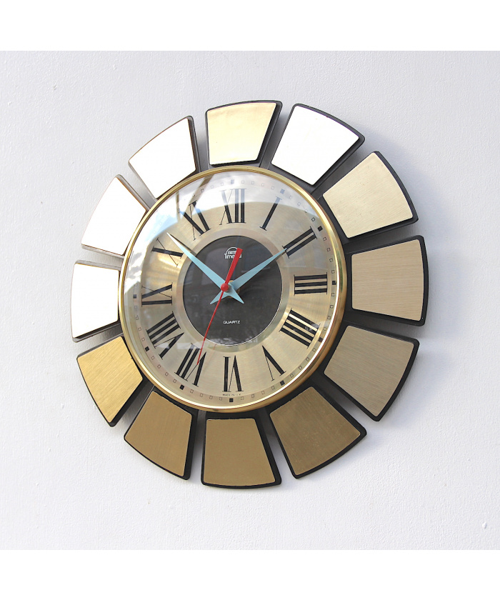 Acctim Wolcott Sunburst Quartz Metal & Wooden Spoke Wall Clock