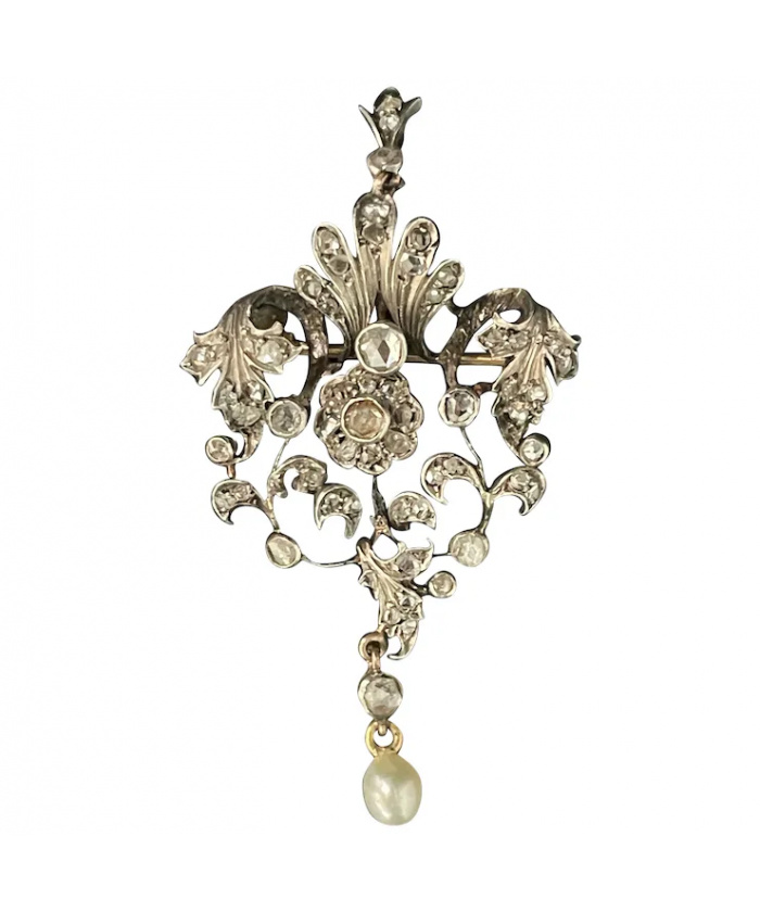Antique Art Nouveau Diamond pendant set in 18 Kt Gold and Silver
