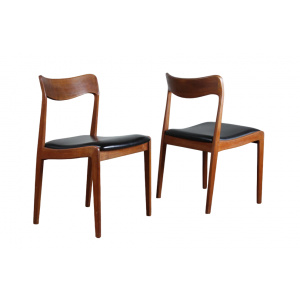 Pair of dining chairs by Henning Kjaernulf for Korup Stolefabrik