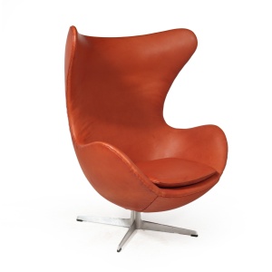 Iconic Leather Egg Chair By Fritz Hansen, 1960s
